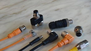 供應現場總線用連接器,廠家大量供應現場總線用連接器,歡迎來電